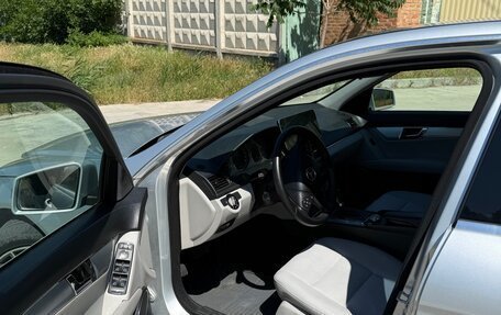 Mercedes-Benz C-Класс, 2008 год, 1 185 000 рублей, 7 фотография