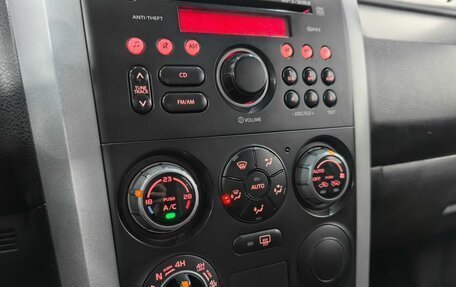 Suzuki Grand Vitara, 2005 год, 800 000 рублей, 21 фотография