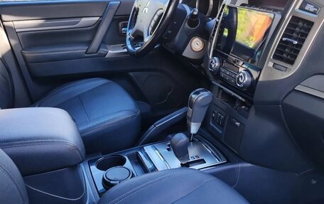 Mitsubishi Pajero IV, 2018 год, 3 000 000 рублей, 6 фотография