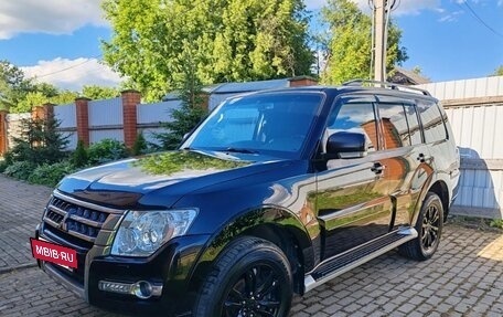 Mitsubishi Pajero IV, 2018 год, 3 000 000 рублей, 3 фотография