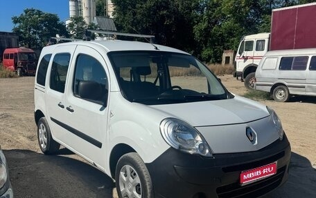 Renault Kangoo II рестайлинг, 2012 год, 650 000 рублей, 1 фотография
