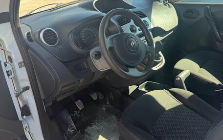 Renault Kangoo II рестайлинг, 2012 год, 650 000 рублей, 11 фотография