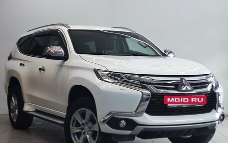 Mitsubishi Pajero Sport III рестайлинг, 2019 год, 3 750 000 рублей, 3 фотография