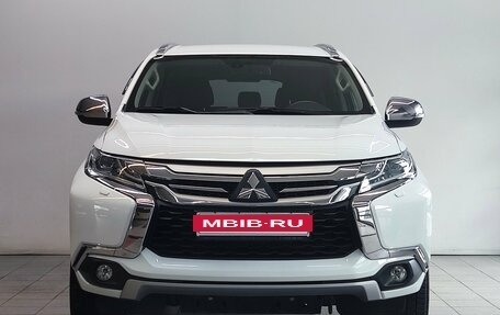 Mitsubishi Pajero Sport III рестайлинг, 2019 год, 3 750 000 рублей, 2 фотография