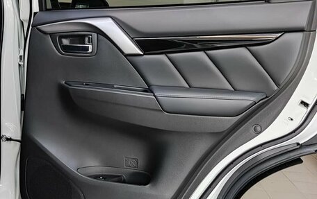 Mitsubishi Pajero Sport III рестайлинг, 2019 год, 3 750 000 рублей, 27 фотография