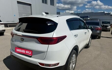 KIA Sportage IV рестайлинг, 2018 год, 2 185 000 рублей, 3 фотография