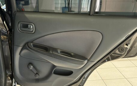 Nissan Almera, 2004 год, 265 000 рублей, 16 фотография