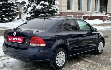 Volkswagen Polo VI (EU Market), 2011 год, 700 000 рублей, 4 фотография