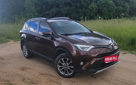 Toyota RAV4, 2017 год, 2 350 000 рублей, 1 фотография