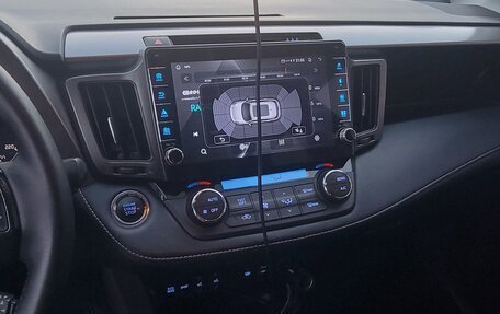 Toyota RAV4, 2017 год, 2 350 000 рублей, 13 фотография