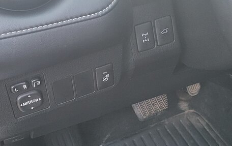 Toyota RAV4, 2017 год, 2 350 000 рублей, 9 фотография