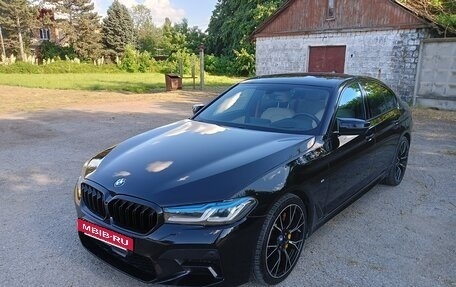 BMW 5 серия, 2017 год, 2 850 000 рублей, 3 фотография