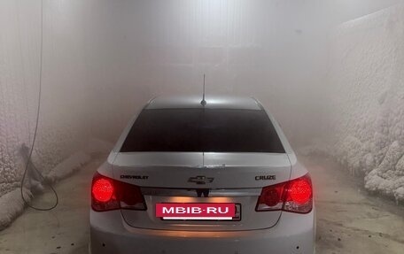 Chevrolet Cruze II, 2013 год, 915 000 рублей, 3 фотография