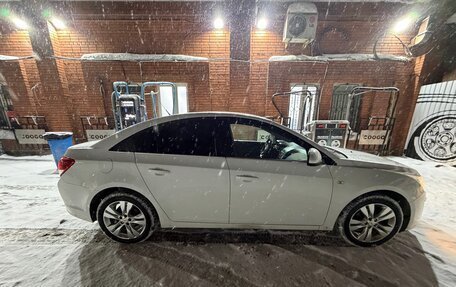 Chevrolet Cruze II, 2013 год, 915 000 рублей, 6 фотография