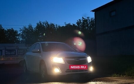 Chevrolet Cruze II, 2013 год, 915 000 рублей, 7 фотография