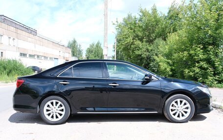 Toyota Camry, 2013 год, 1 800 000 рублей, 2 фотография