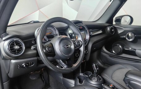 MINI Hatch, 2019 год, 1 850 000 рублей, 8 фотография