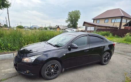 Chevrolet Cruze II, 2011 год, 900 000 рублей, 2 фотография