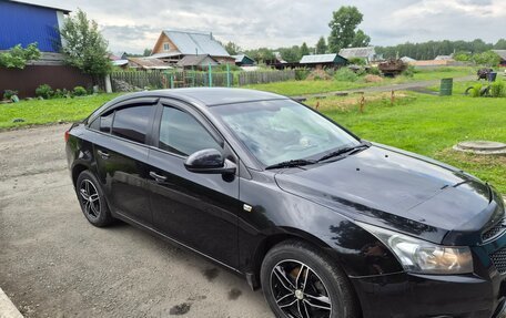 Chevrolet Cruze II, 2011 год, 900 000 рублей, 3 фотография