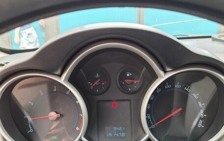 Chevrolet Cruze II, 2011 год, 900 000 рублей, 6 фотография