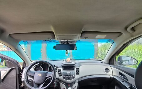 Chevrolet Cruze II, 2011 год, 900 000 рублей, 8 фотография
