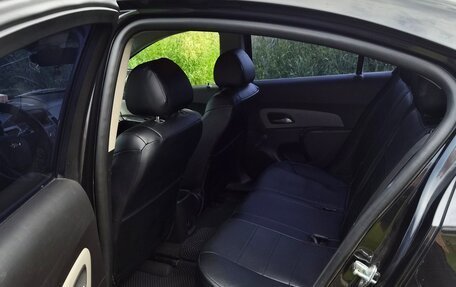 Chevrolet Cruze II, 2011 год, 900 000 рублей, 7 фотография
