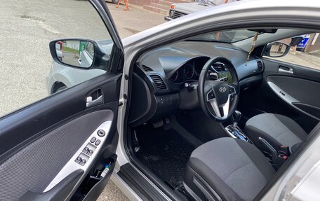 Hyundai Solaris II рестайлинг, 2013 год, 850 000 рублей, 5 фотография