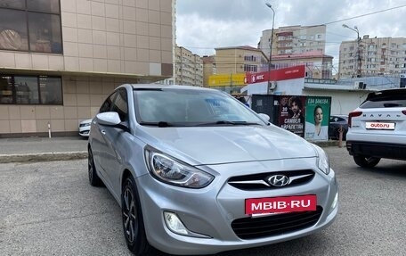 Hyundai Solaris II рестайлинг, 2013 год, 850 000 рублей, 8 фотография