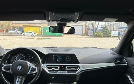 BMW 3 серия, 2019 год, 3 300 000 рублей, 12 фотография