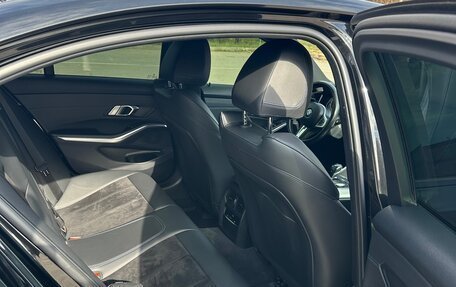 BMW 3 серия, 2019 год, 3 300 000 рублей, 13 фотография