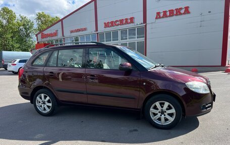 Skoda Fabia II, 2009 год, 645 000 рублей, 2 фотография