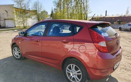 Hyundai Solaris II рестайлинг, 2012 год, 700 000 рублей, 11 фотография