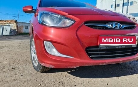 Hyundai Solaris II рестайлинг, 2012 год, 700 000 рублей, 10 фотография