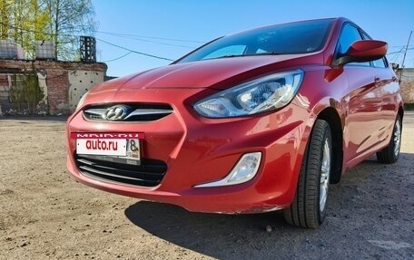 Hyundai Solaris II рестайлинг, 2012 год, 700 000 рублей, 9 фотография