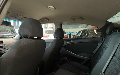 Hyundai Solaris II рестайлинг, 2015 год, 874 000 рублей, 15 фотография
