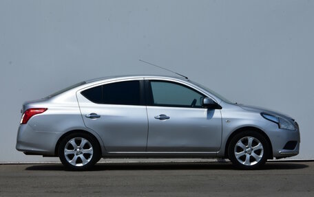 Nissan Latio I, 2015 год, 670 000 рублей, 6 фотография