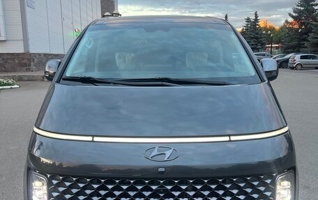 Hyundai Staria, 2021 год, 5 250 000 рублей, 2 фотография