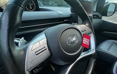 Hyundai Staria, 2021 год, 5 250 000 рублей, 17 фотография