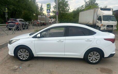 Hyundai Solaris II рестайлинг, 2021 год, 1 250 000 рублей, 5 фотография