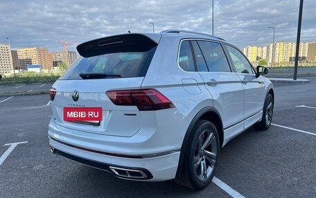 Volkswagen Tiguan II, 2021 год, 4 050 000 рублей, 6 фотография