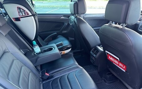 Volkswagen Tiguan II, 2021 год, 4 050 000 рублей, 18 фотография