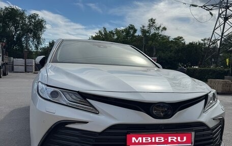 Toyota Camry, 2022 год, 3 780 000 рублей, 1 фотография