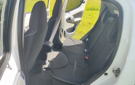 Peugeot 107 I рестайлинг, 2011 год, 420 000 рублей, 11 фотография