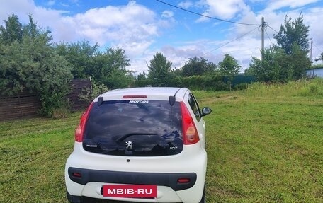 Peugeot 107 I рестайлинг, 2011 год, 420 000 рублей, 20 фотография