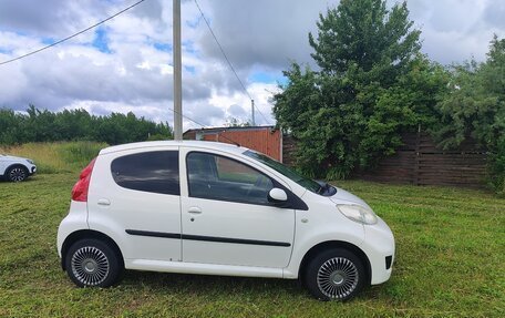 Peugeot 107 I рестайлинг, 2011 год, 420 000 рублей, 24 фотография