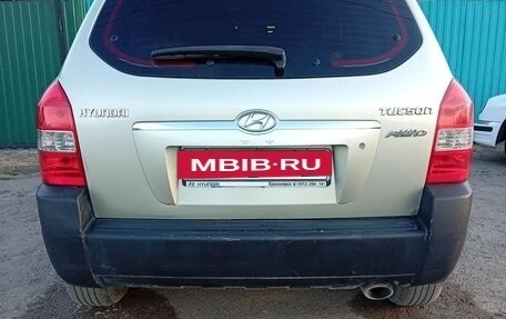 Hyundai Tucson III, 2006 год, 740 000 рублей, 2 фотография