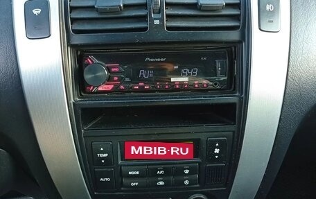 Hyundai Tucson III, 2006 год, 740 000 рублей, 8 фотография