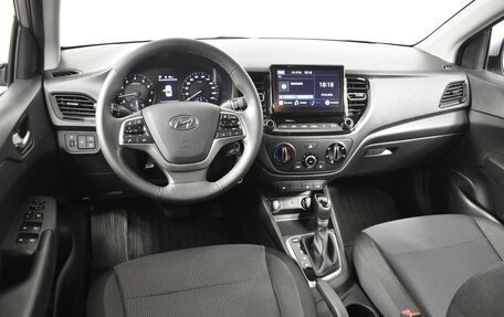 Hyundai Solaris II рестайлинг, 2021 год, 1 349 100 рублей, 6 фотография