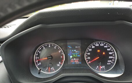 Toyota RAV4, 2020 год, 3 250 000 рублей, 3 фотография