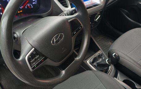 Hyundai Solaris II рестайлинг, 2018 год, 730 000 рублей, 7 фотография